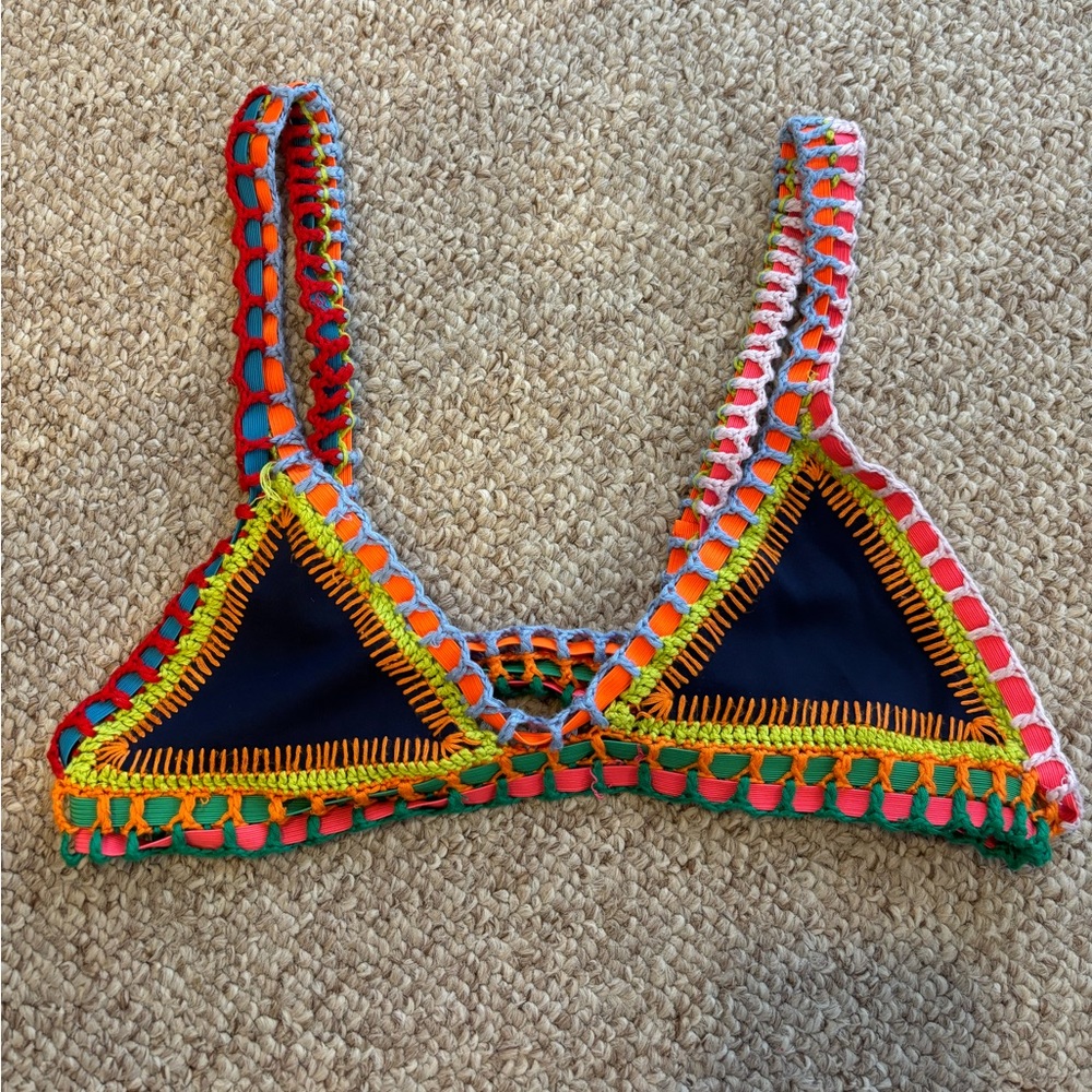 KIINI Swimsuit Top!